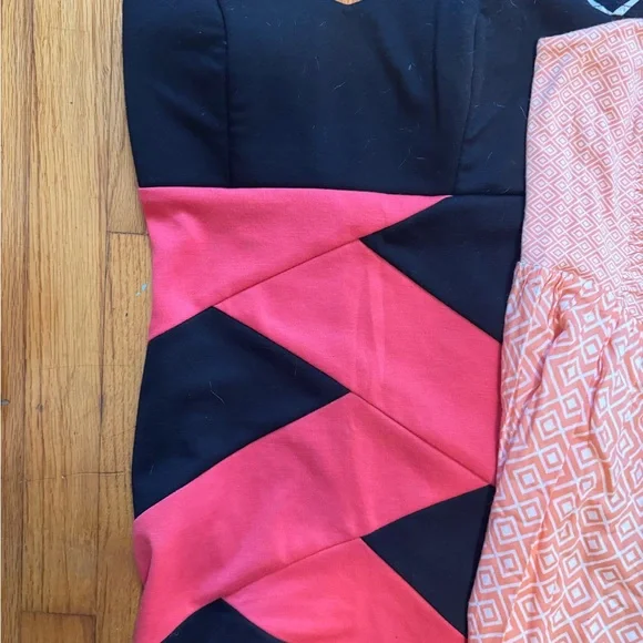 Bundle of 7 Stylish Dress/ Romper lot- all great/new condition size small - Picture 5 of 13